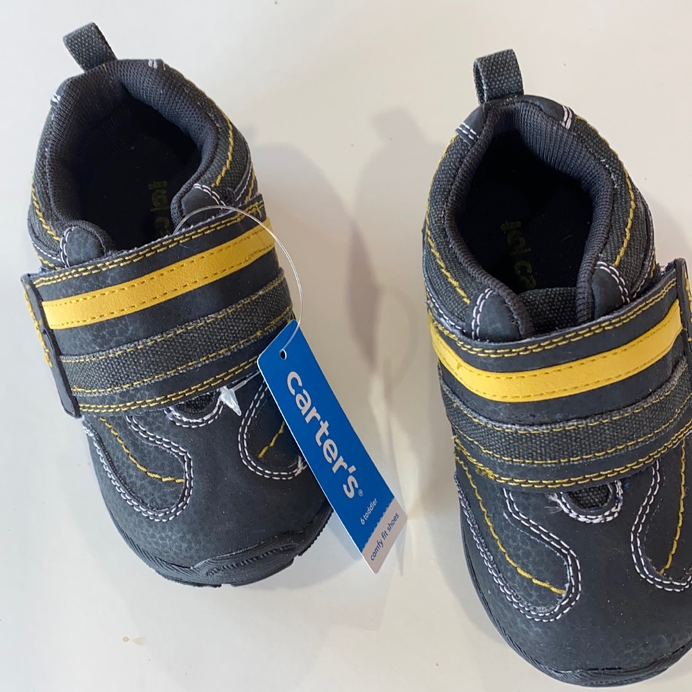 NEW Carter boys 6M toddler shoes NWT